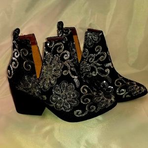 Naughty Monkey ankle boots